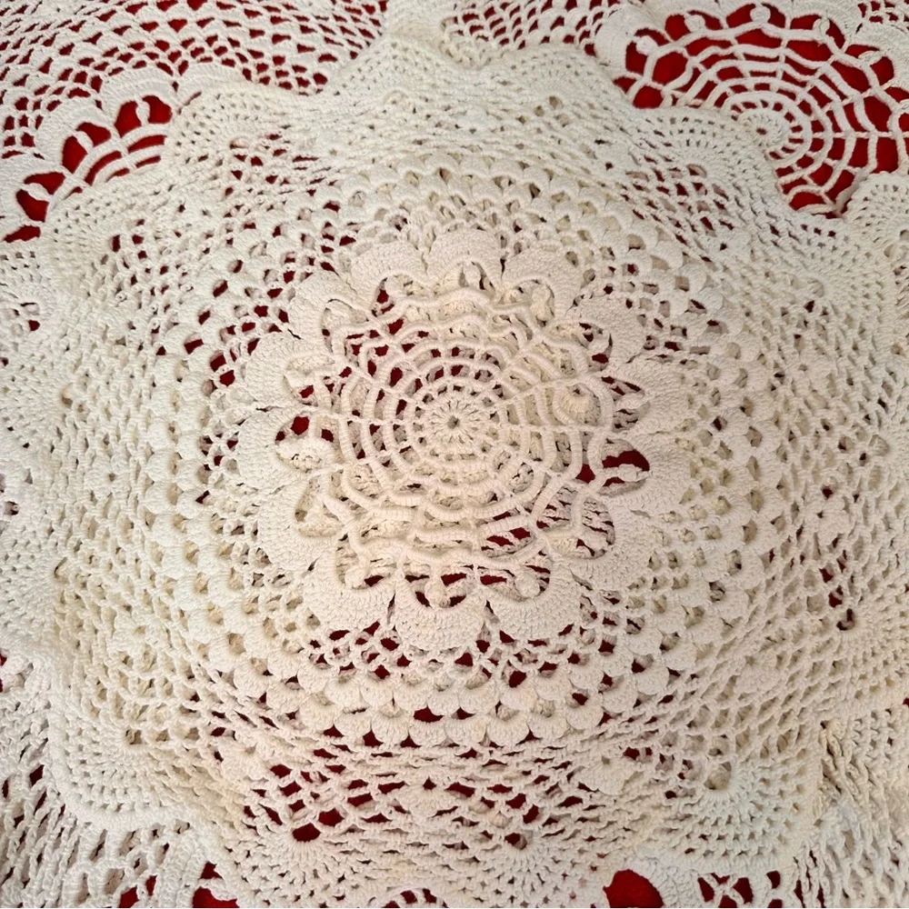 Vintage Handmade Crochet Round Doilies Tablecloth Decor Placemats White Cotton